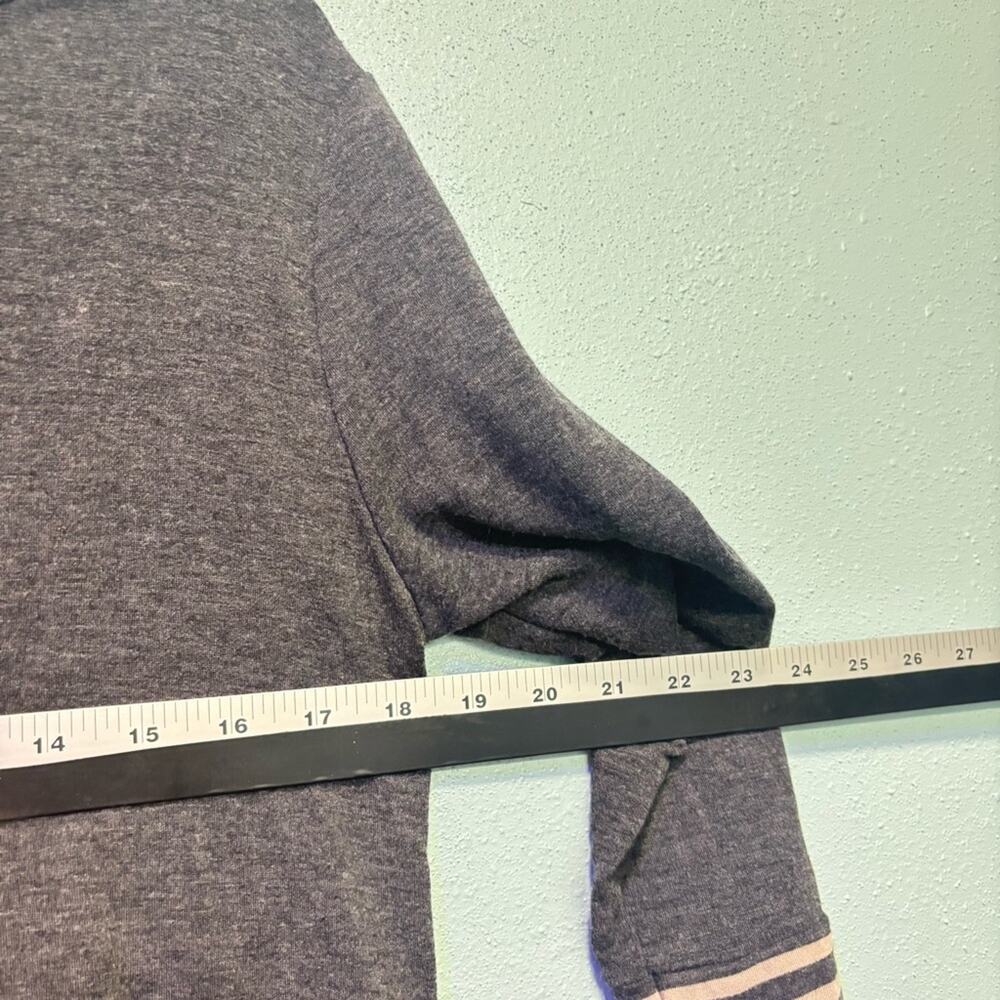 Pink Clover Relaxed Ribbed Tunic 3/4 Sleeve Gray Tan with Button Detail Size M - Picture 6 of 7